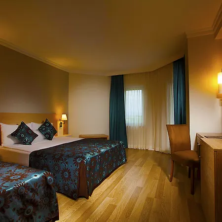 Üdülőközpont Diamond & 5*