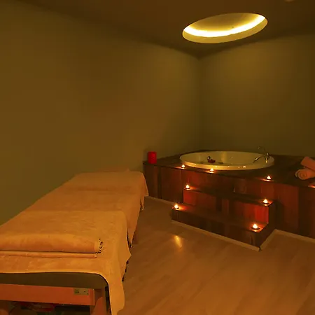 Üdülőközpont Diamond & 5*