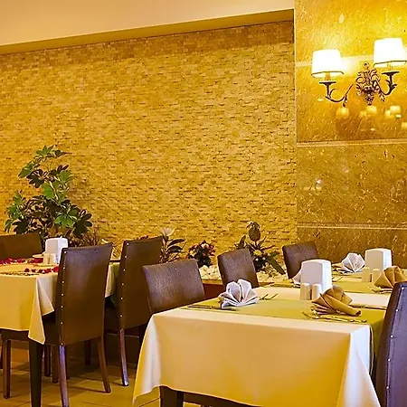 Resort Diamond & 5*