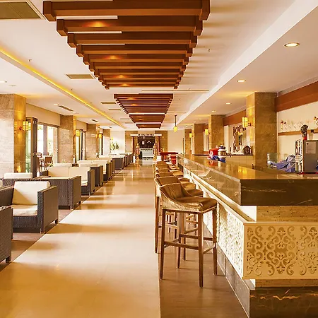 אתר נופש Diamond Beach & Spa סייד