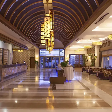 リゾート Diamond & シダ