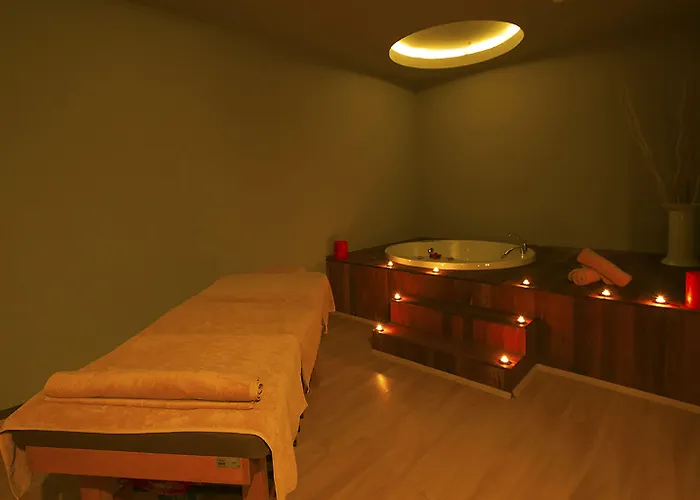 Semesteranläggning (resort) Diamond & 5*