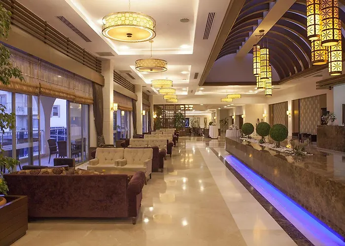 Diamond & Semesteranläggning (resort)